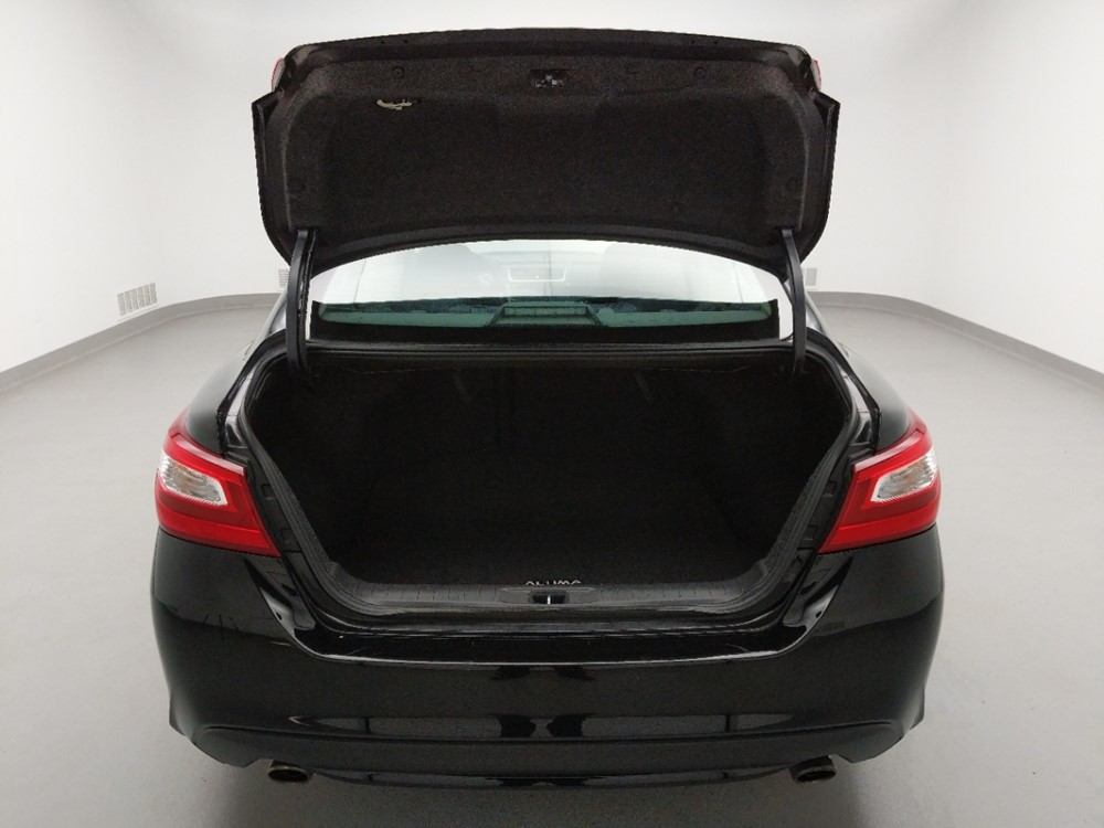 2017 Nissan Altima - Trunk