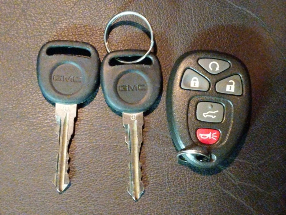 2016 GMC Acadia - Keys