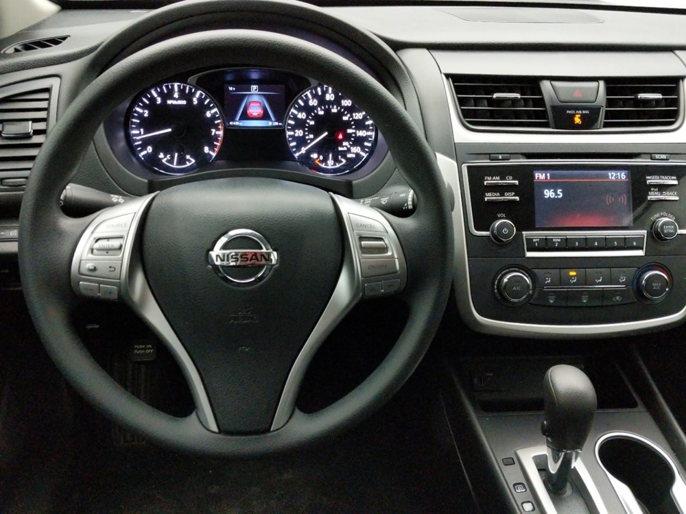 2017 Nissan Altima - Driver Dash