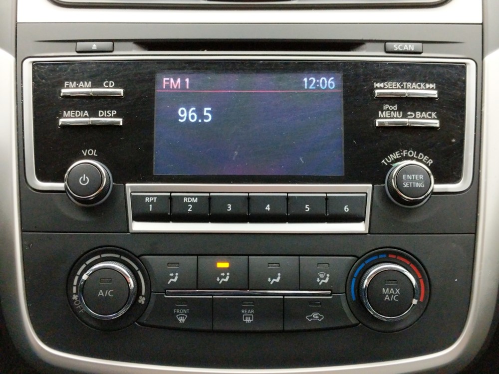 2017 Nissan Altima - Stereo Package