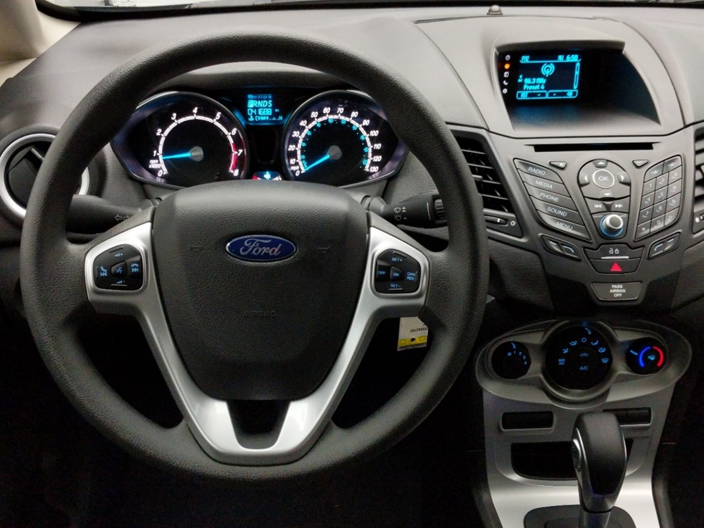 2017 Ford Fiesta - Driver Dash