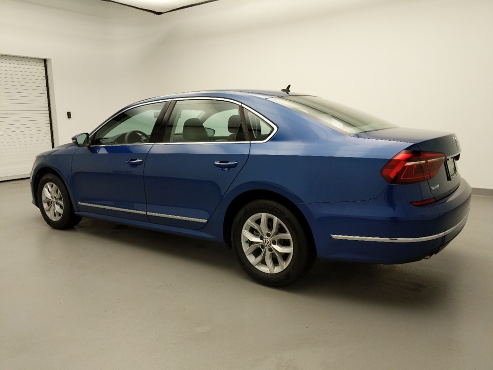 2017 Volkswagen Passat - Driver Rear Side