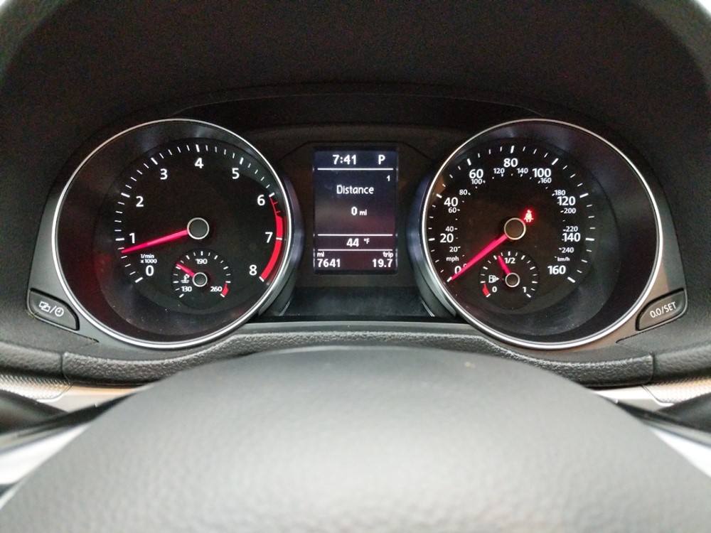 2017 Volkswagen Passat - Odometer Close Up