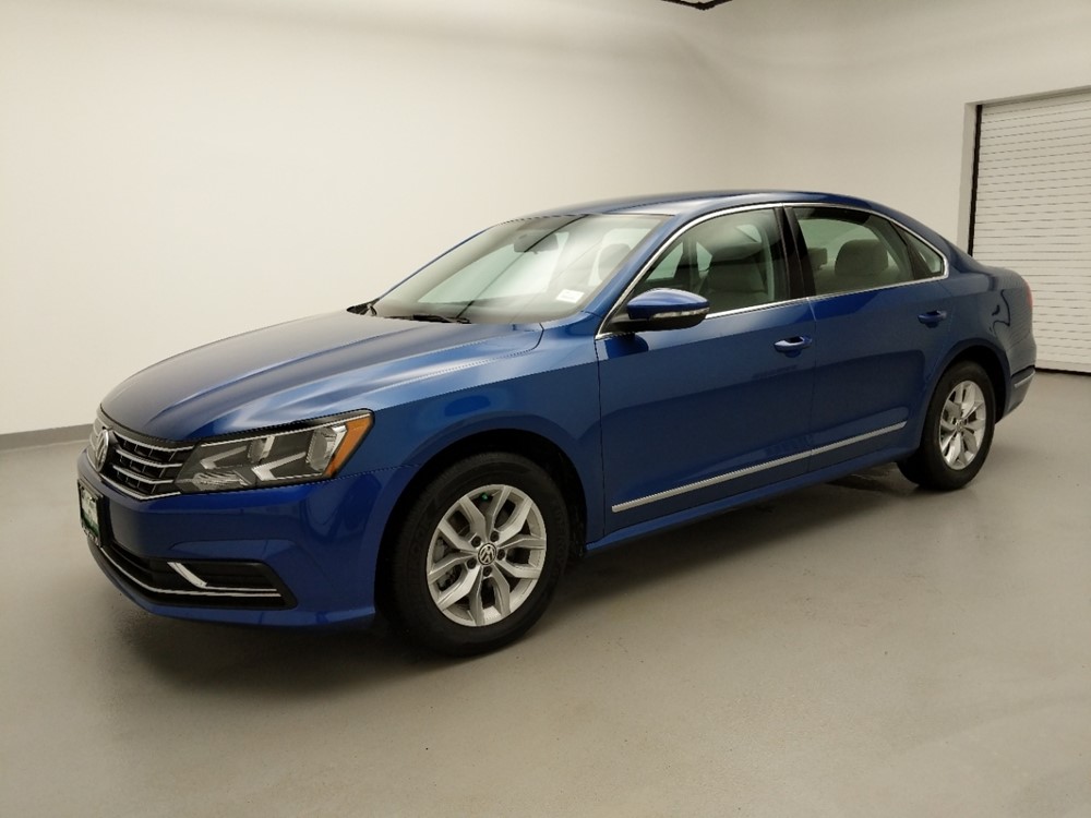 2017 Volkswagen Passat - Driver Front Side