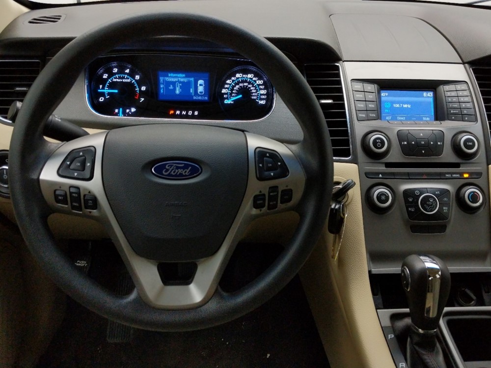 2014 Ford Taurus - Driver Dash