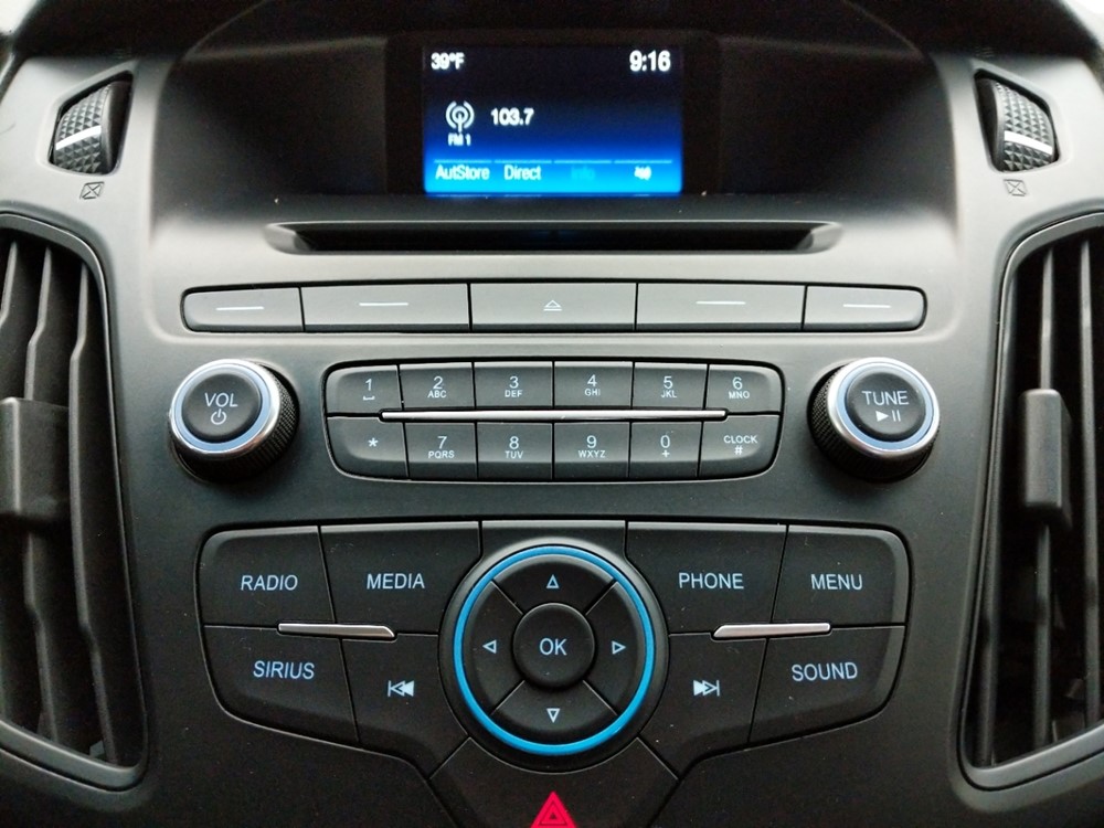 2017 Ford Focus - Stereo Package