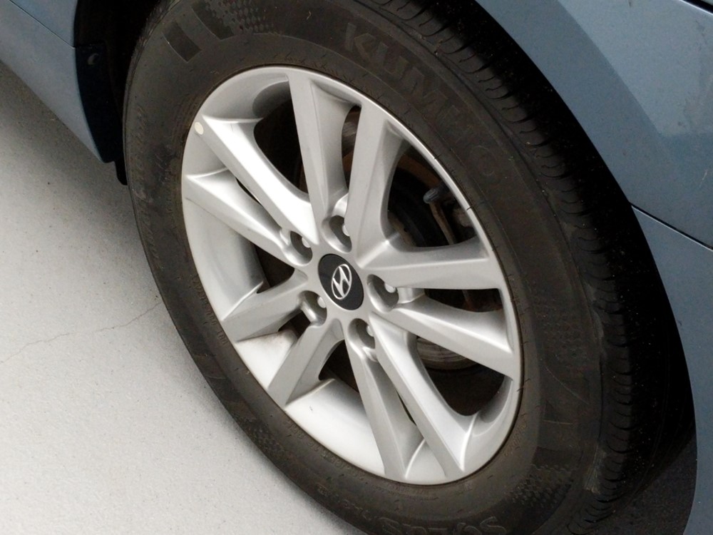 2017 Hyundai Sonata - Wheel