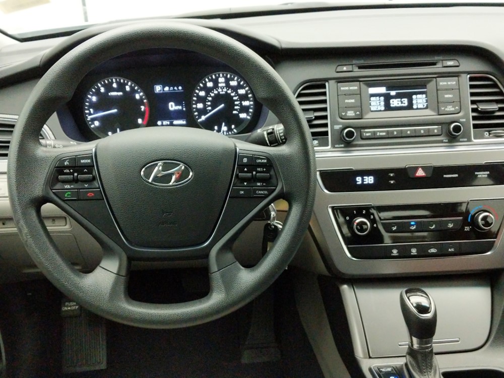 2017 Hyundai Sonata - Driver Dash
