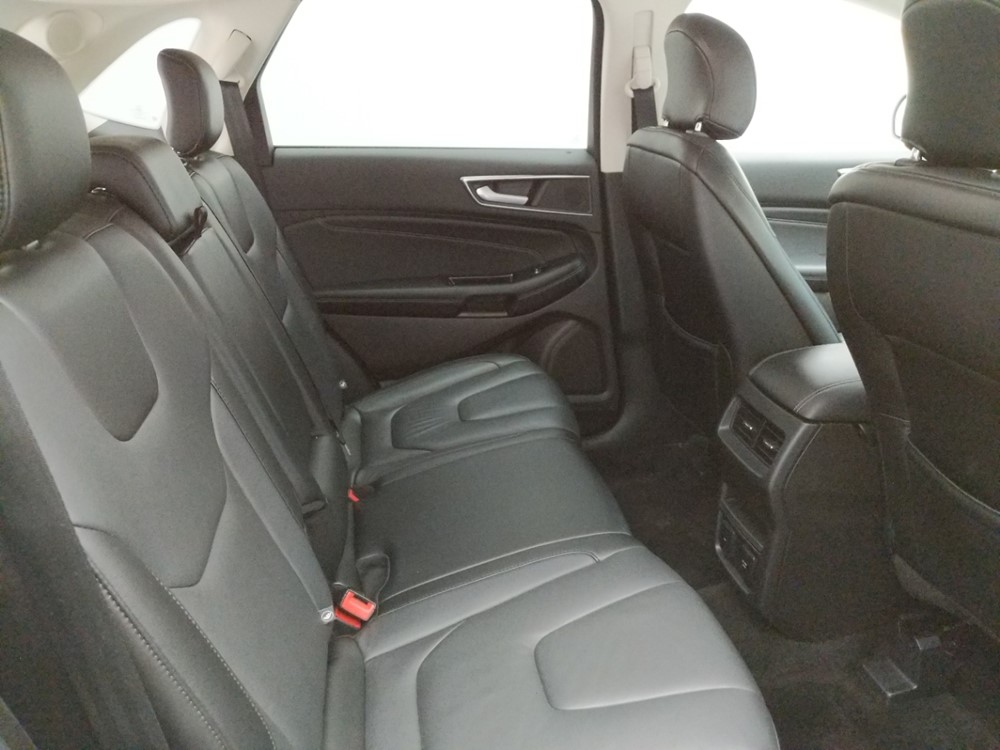 2017 Ford Edge - Passenger Rear Seat