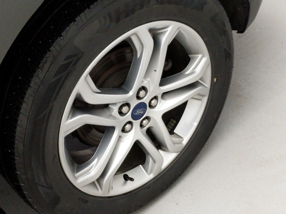 2017 Ford Edge - Wheel