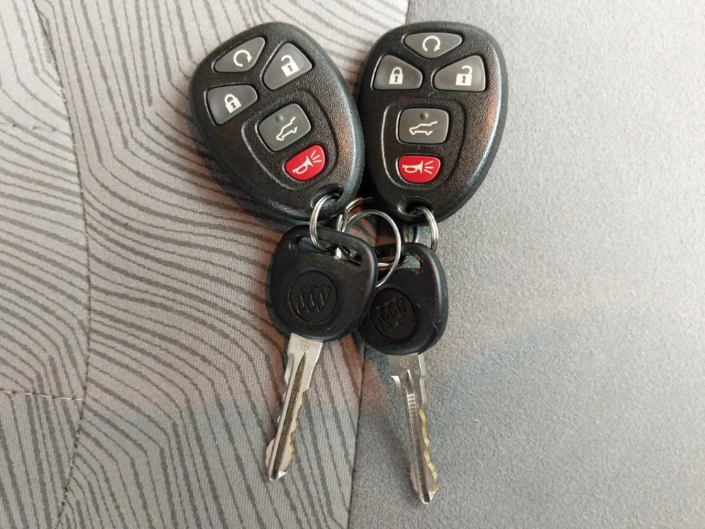 2017 Buick Enclave - Keys