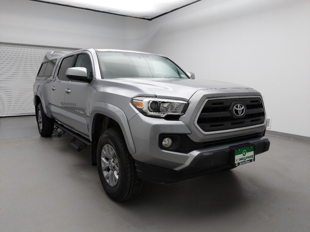 2017 Toyota Tacoma - Passenger Front Bumper