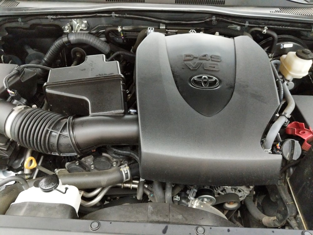 2017 Toyota Tacoma - Engine