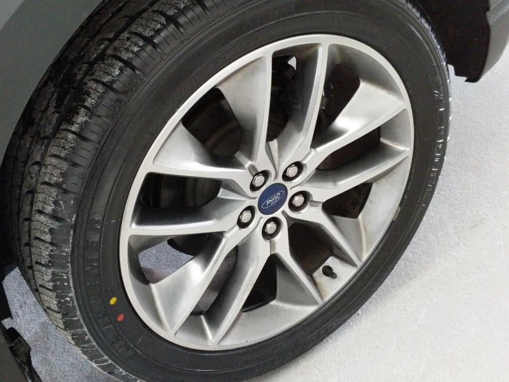 2015 Ford Edge - Wheel
