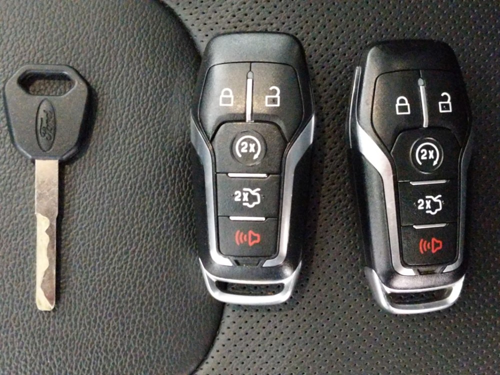 2015 Ford Edge - Keys