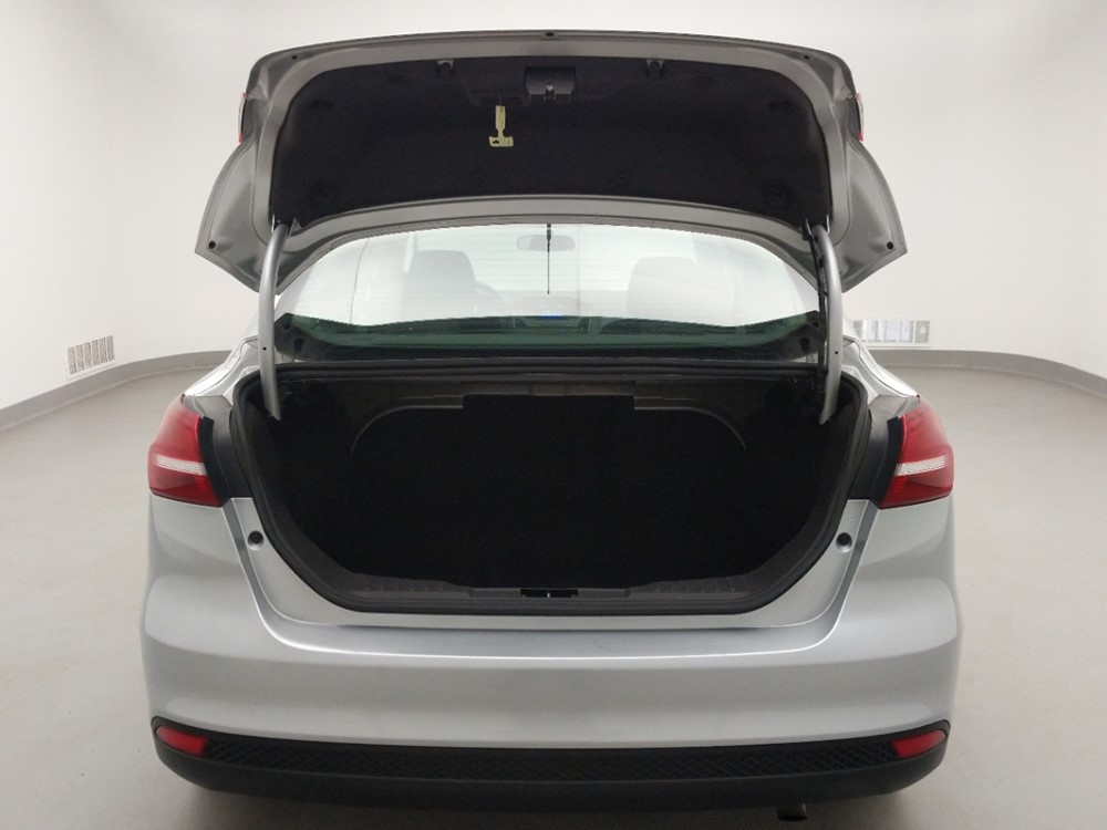 2017 Ford Focus - Trunk