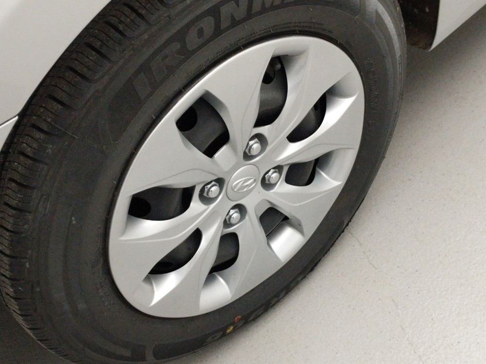 2017 Hyundai Accent - Wheel