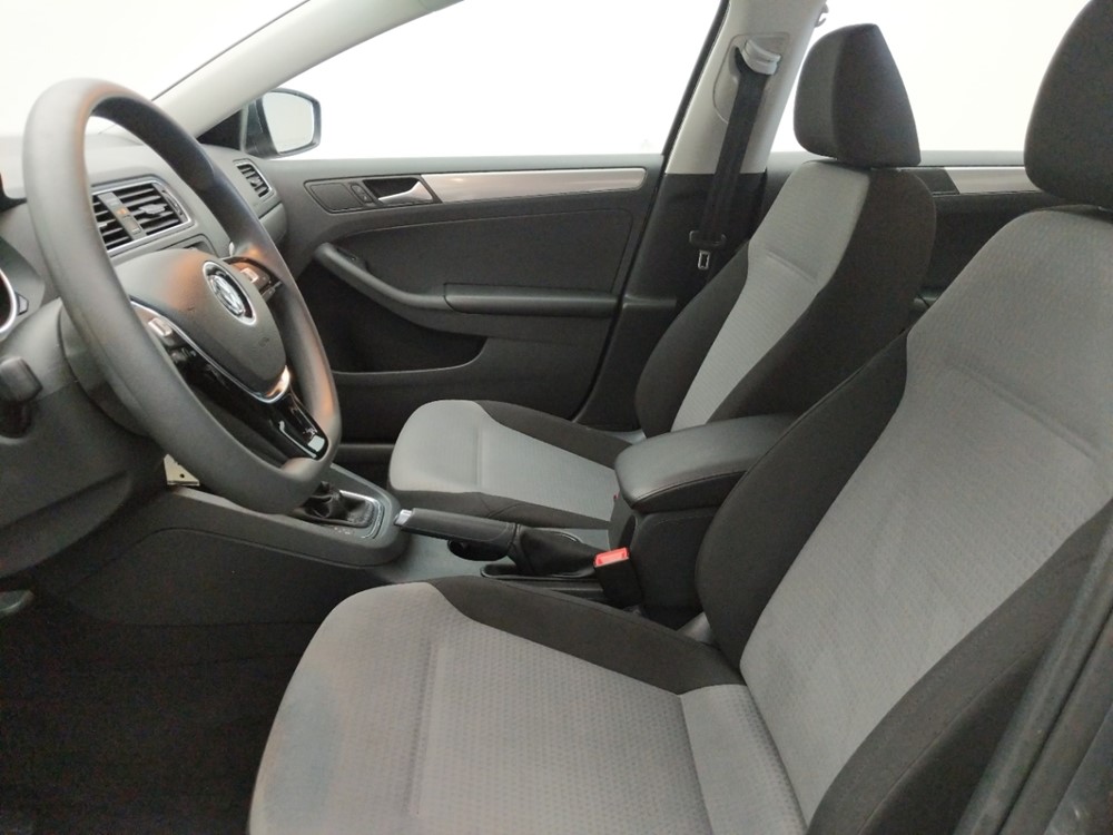 2017 Volkswagen Jetta - Driver Front Seat