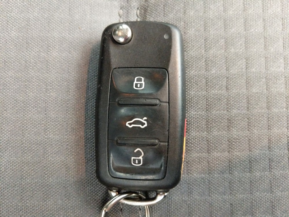 2017 Volkswagen Jetta - Keys