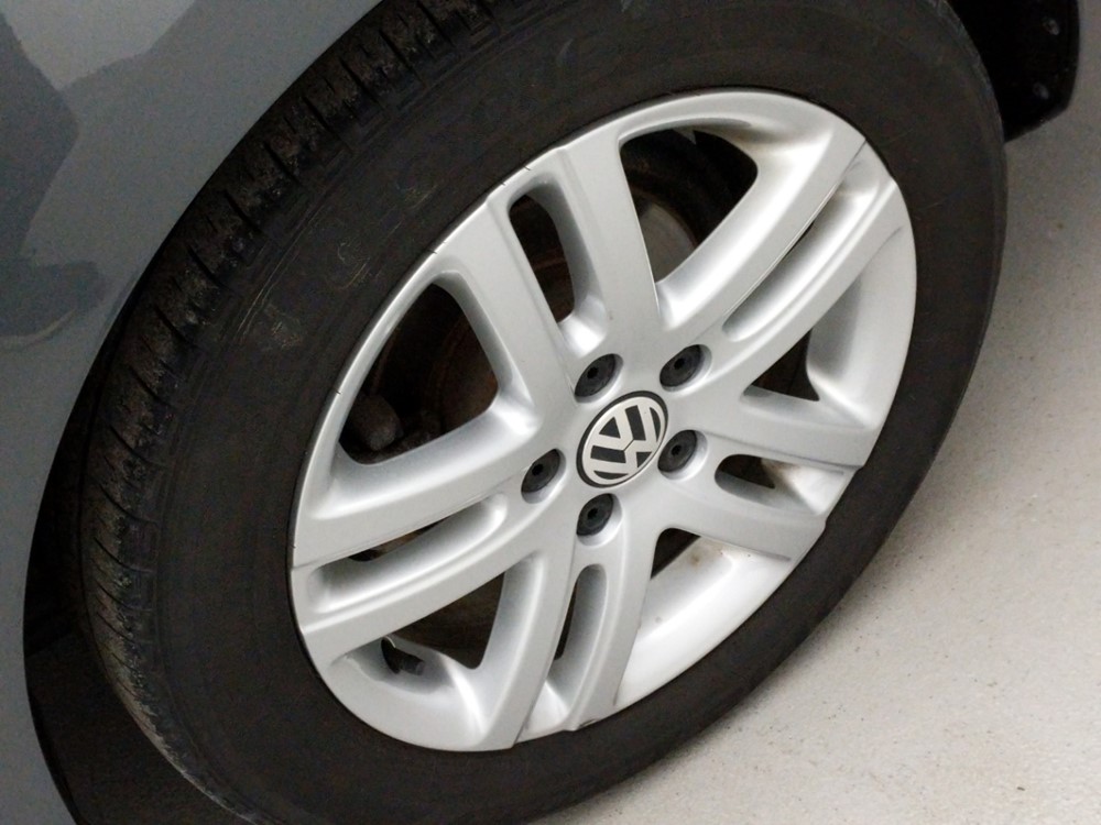 2017 Volkswagen Jetta - Wheel