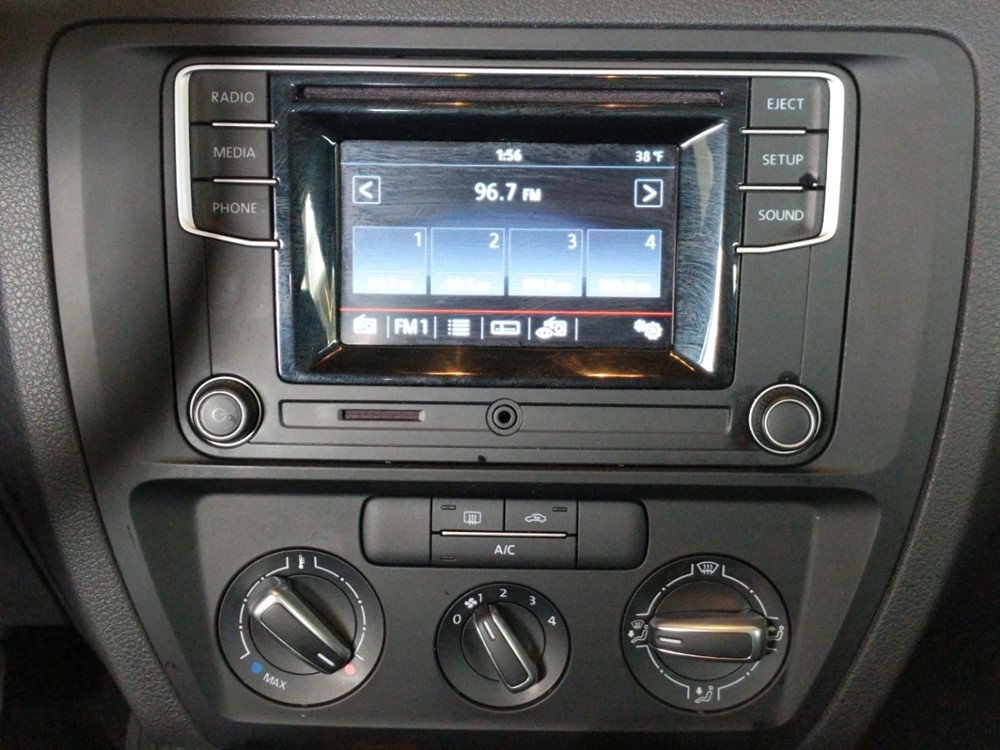 2017 Volkswagen Jetta - Stereo Package