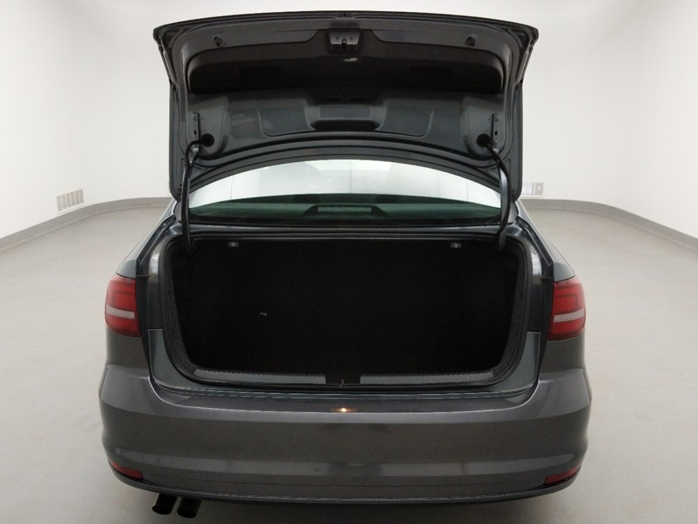 2017 Volkswagen Jetta - Trunk