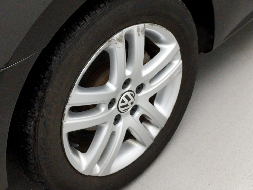 2017 Volkswagen Jetta - Wheel