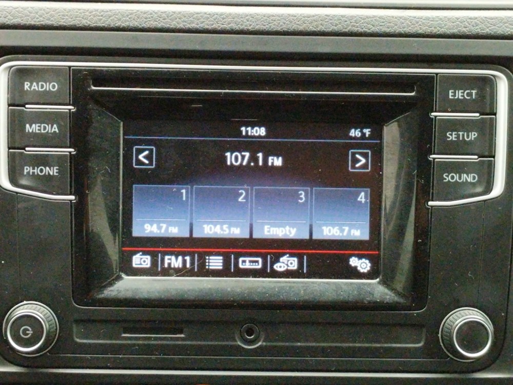2017 Volkswagen Jetta - Stereo Package