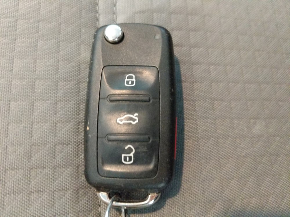 2017 Volkswagen Jetta - Keys