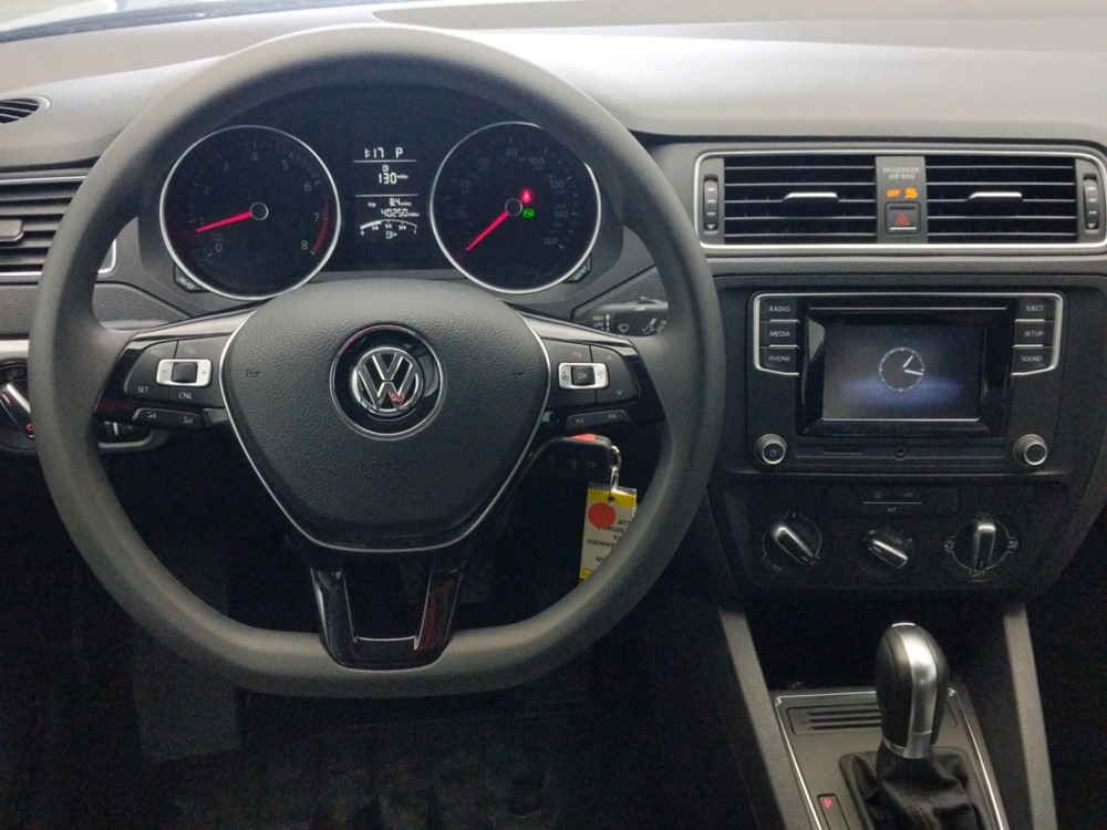 2017 Volkswagen Jetta - Driver Dash
