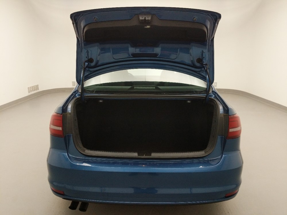 2017 Volkswagen Jetta - Trunk