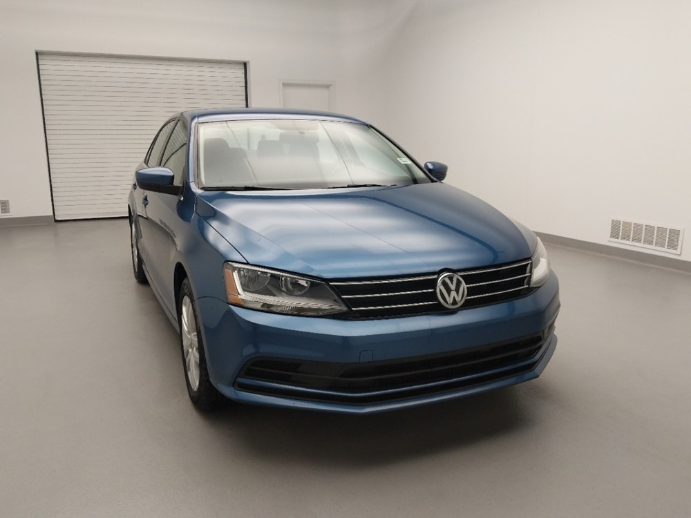2017 Volkswagen Jetta - Passenger Front Hood