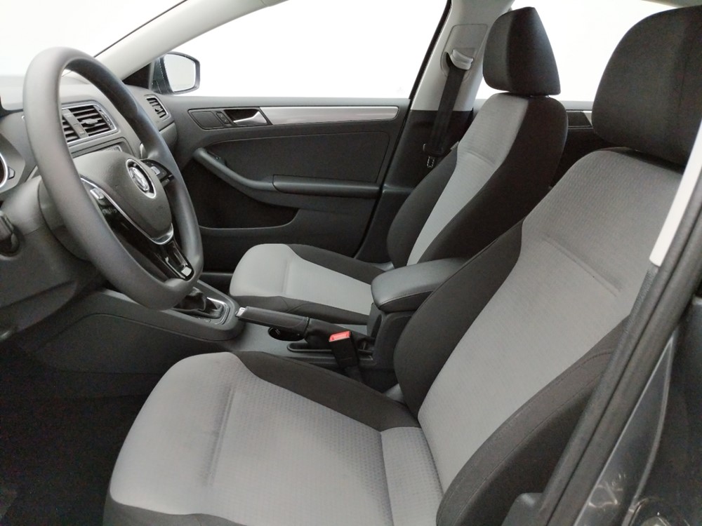 2017 Volkswagen Jetta - Driver Front Seat