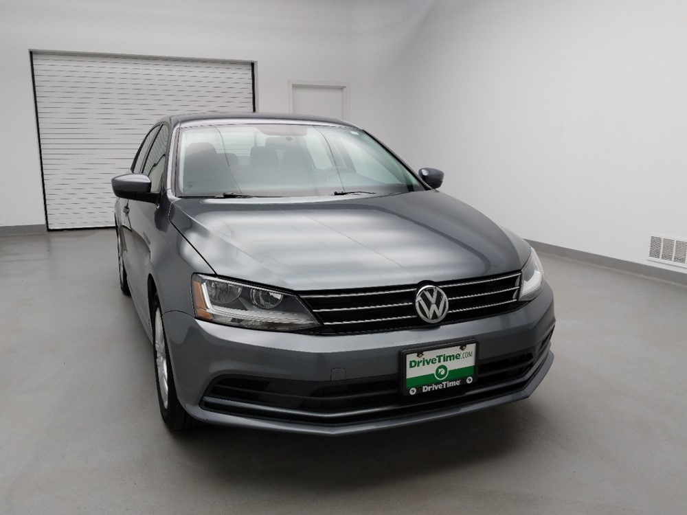 2017 Volkswagen Jetta - Passenger Front Hood