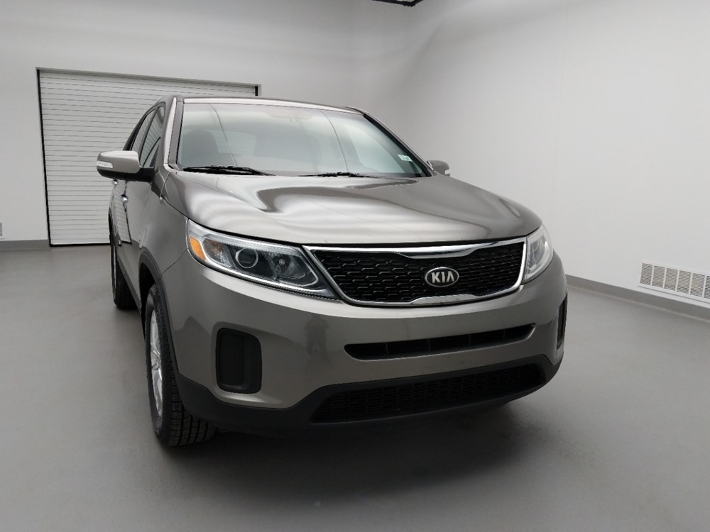 2015 Kia Sorento - Passenger Front Hood