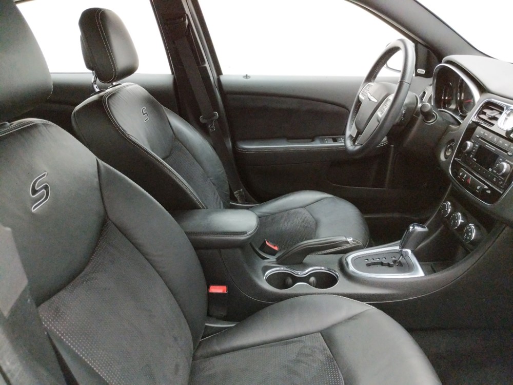 2013 Chrysler 200 - Passenger Front Seat