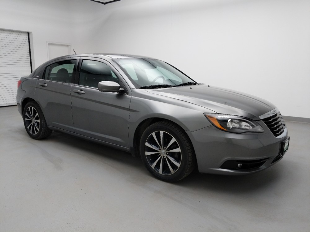 2013 Chrysler 200 - Passenger Front Side