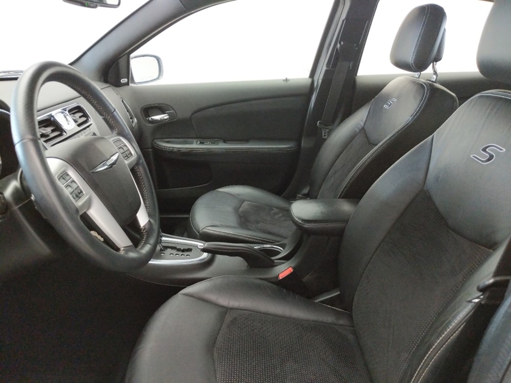 2013 Chrysler 200 - Driver Front Seat