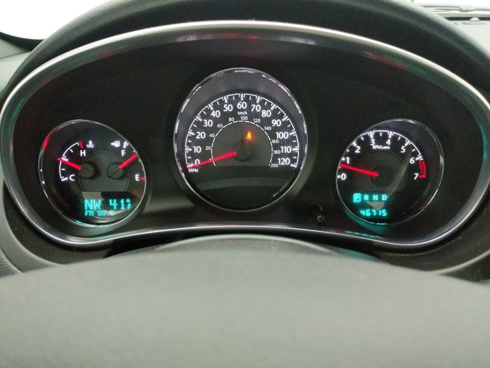 2013 Chrysler 200 - Odometer Close Up