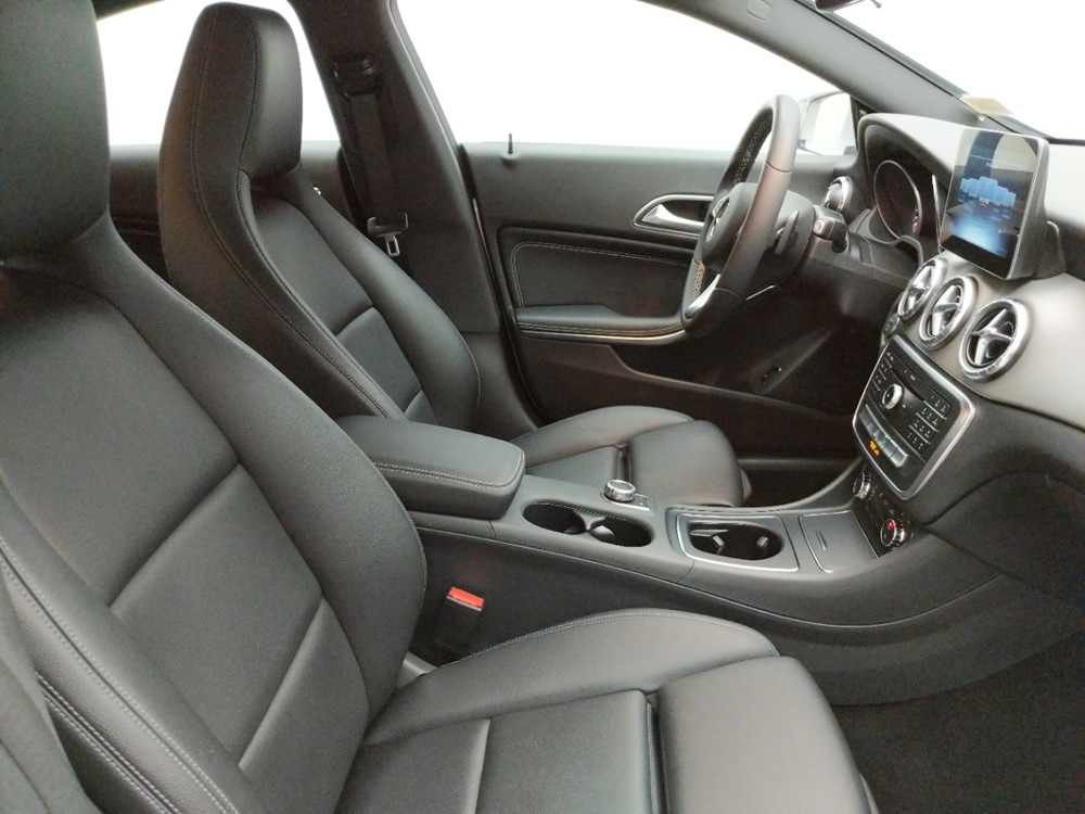 2018 Mercedes-Benz CLA250 - Passenger Front Seat