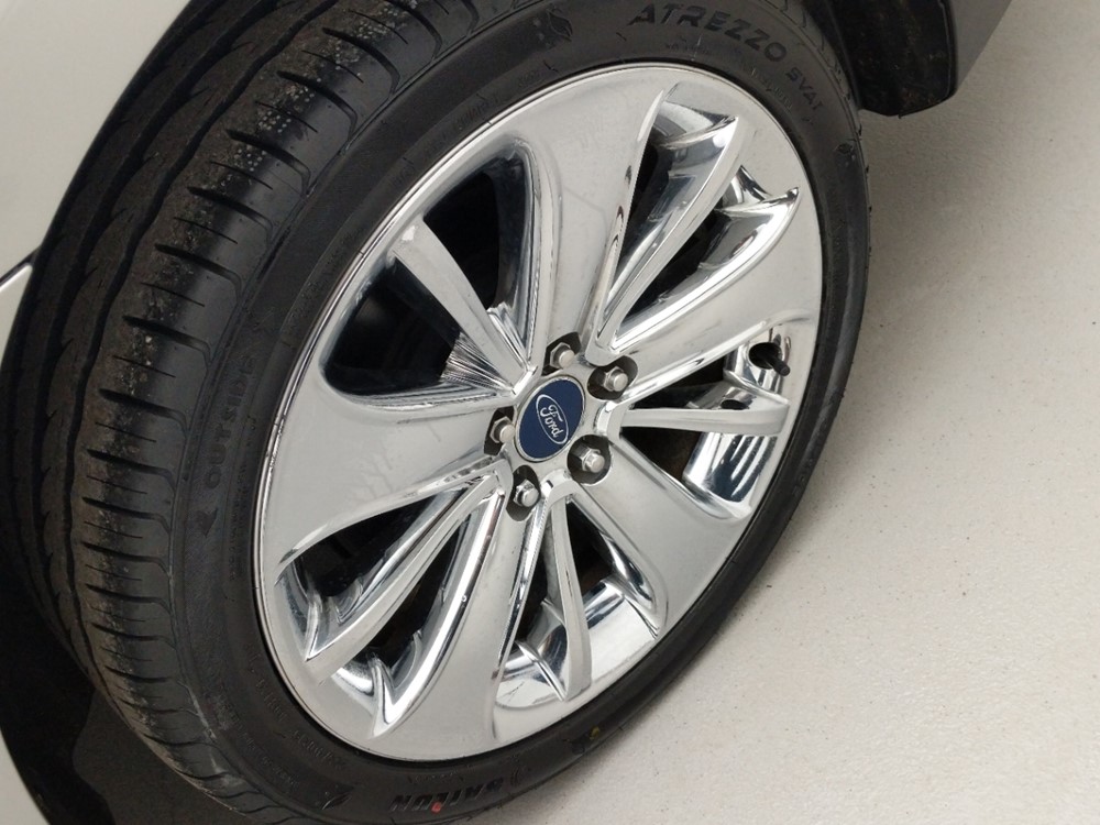 2010 Ford Taurus - Wheel