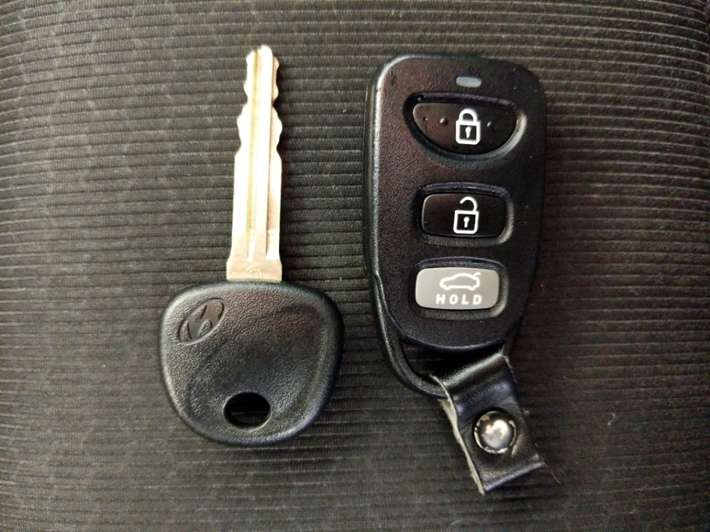 2018 Hyundai Elantra - Keys