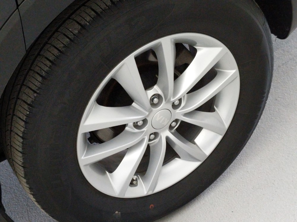 2018 Kia Sorento - Wheel