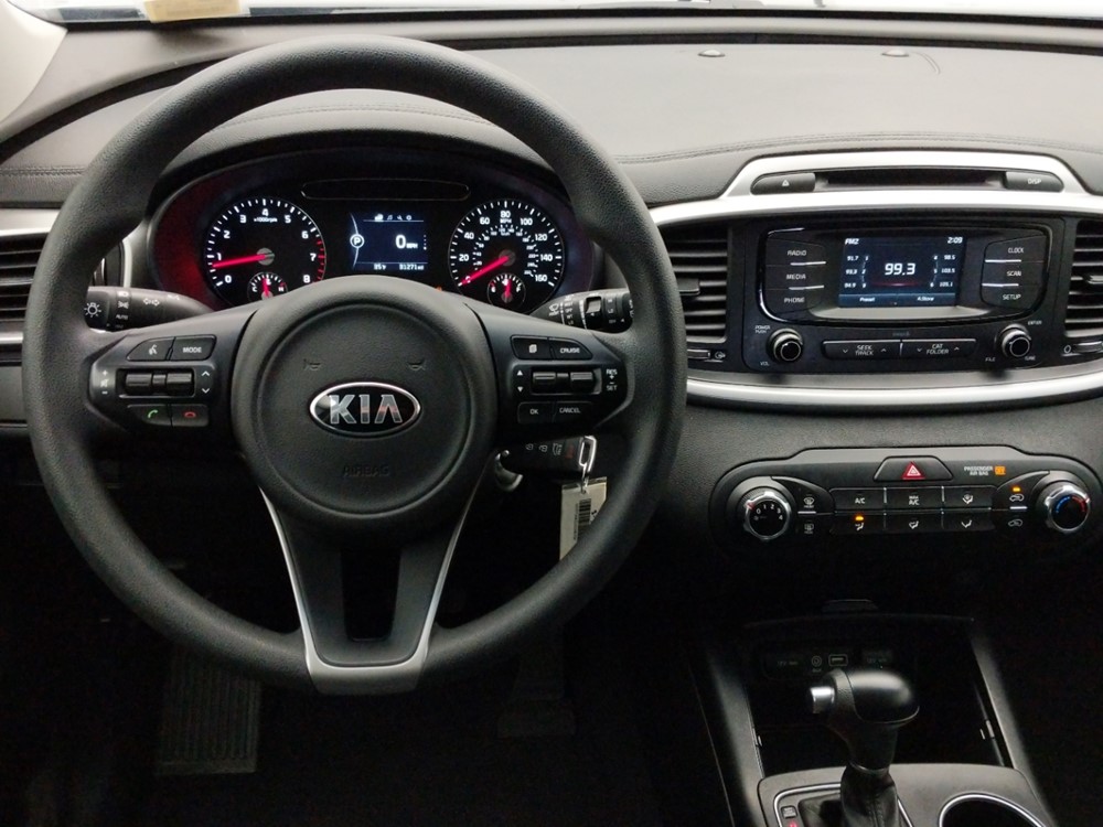 2018 Kia Sorento - Driver Dash