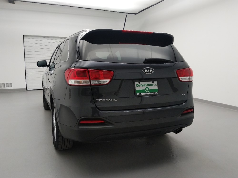 2018 Kia Sorento - Driver Rear Trunk