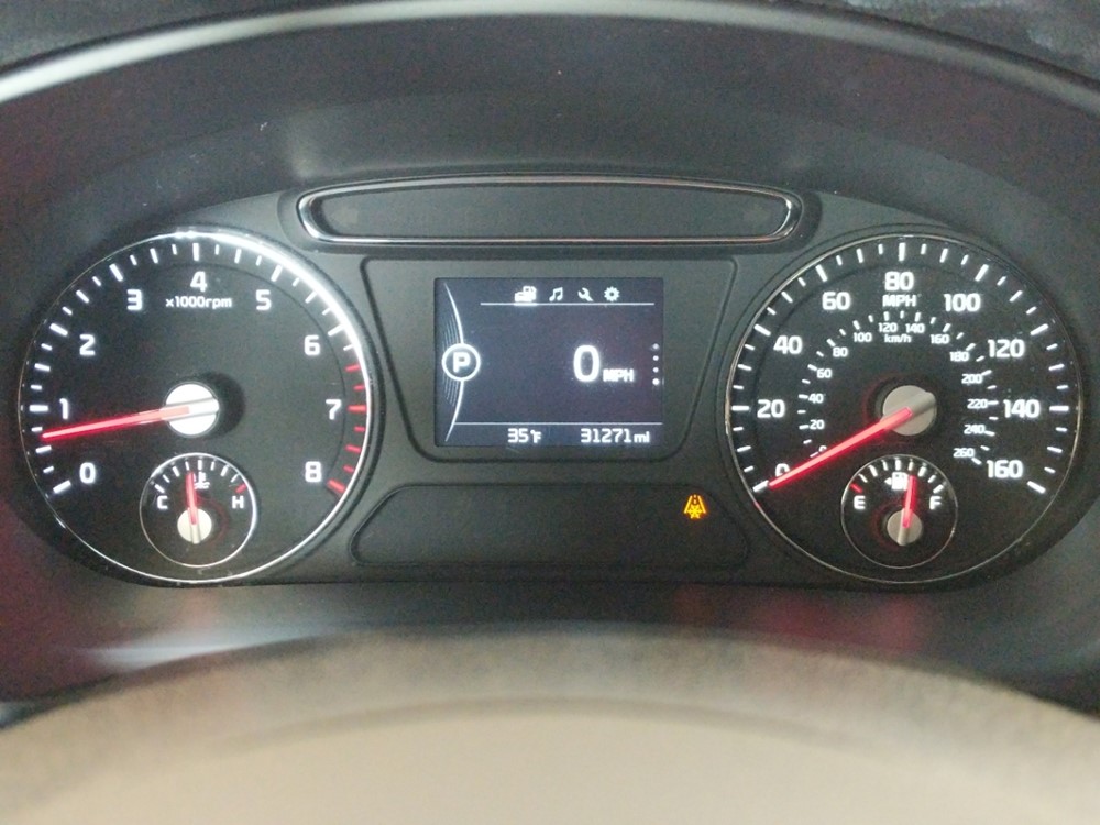 2018 Kia Sorento - Odometer Close Up