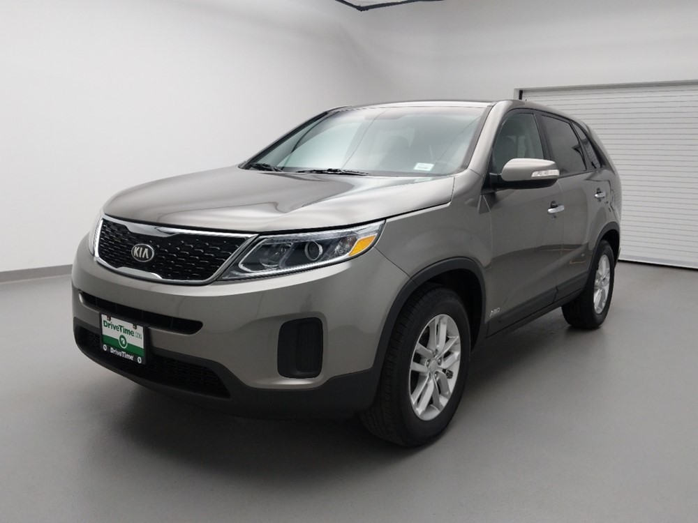 2014 Kia Sorento - Driver Front Bumper