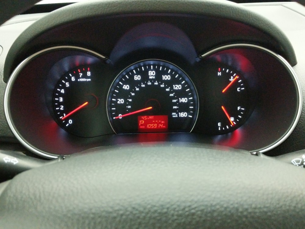 2014 Kia Sorento - Odometer Close Up