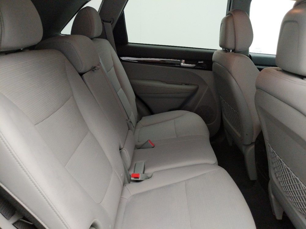 2014 Kia Sorento - Passenger Rear Seat