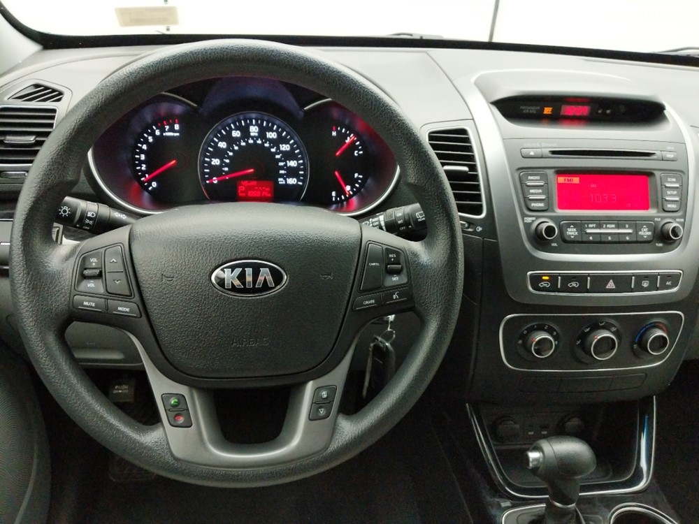 2014 Kia Sorento - Driver Dash